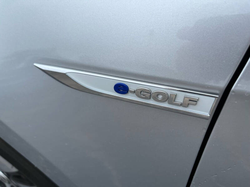 2016 Volkswagen e-Golf SE