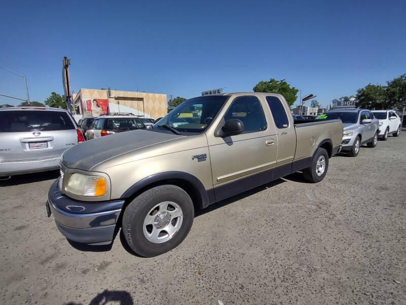 1999 Ford F-150 for sale at Larry's Auto Sales Inc. in Fresno CA