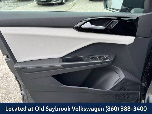 2025 Volkswagen Taos S 4Motion