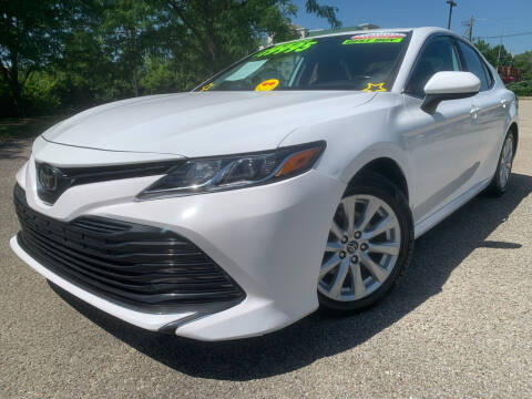 2019 Toyota Camry for sale at Craven Cars in Louisville KY
