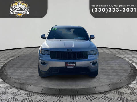 2019 Jeep Grand Cherokee Laredo