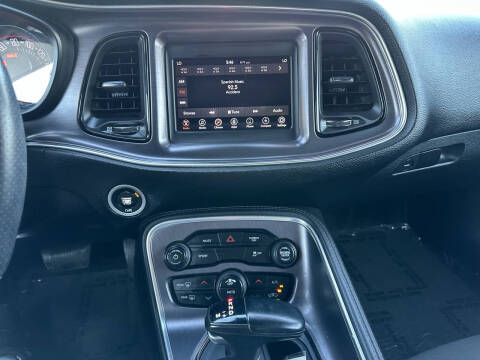 2018 Dodge Challenger SXT