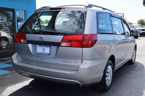 2004 Toyota Sienna