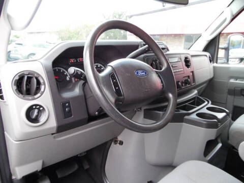 2019 Ford E-350