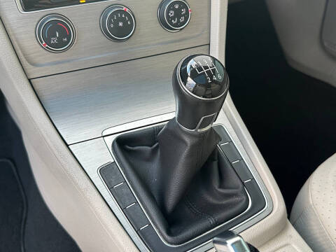 2015 Volkswagen Golf TDI SE
