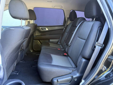 2017 Nissan Pathfinder S