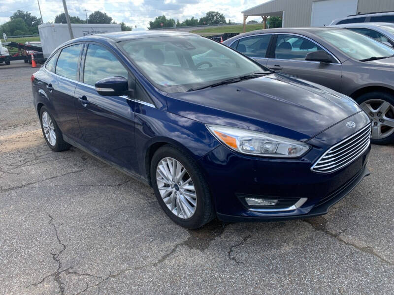 2017 Ford Focus Titanium photo 3