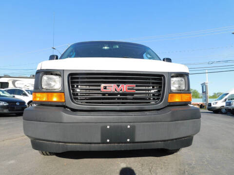 2017 GMC Savana 2500