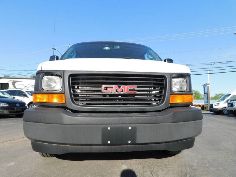 2017 GMC Savana 2500