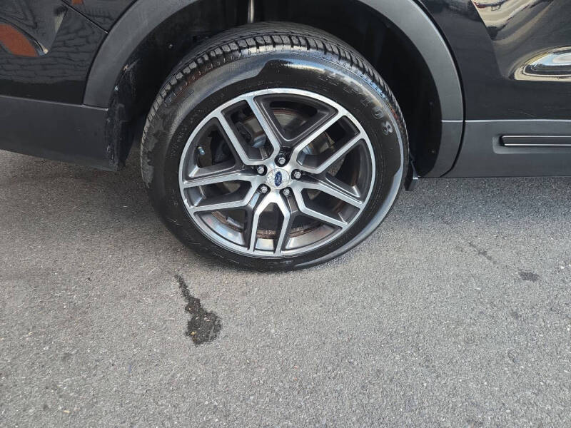 2016 Ford Explorer Sport
