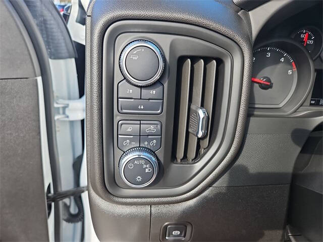 2025 GMC Sierra 3500HD