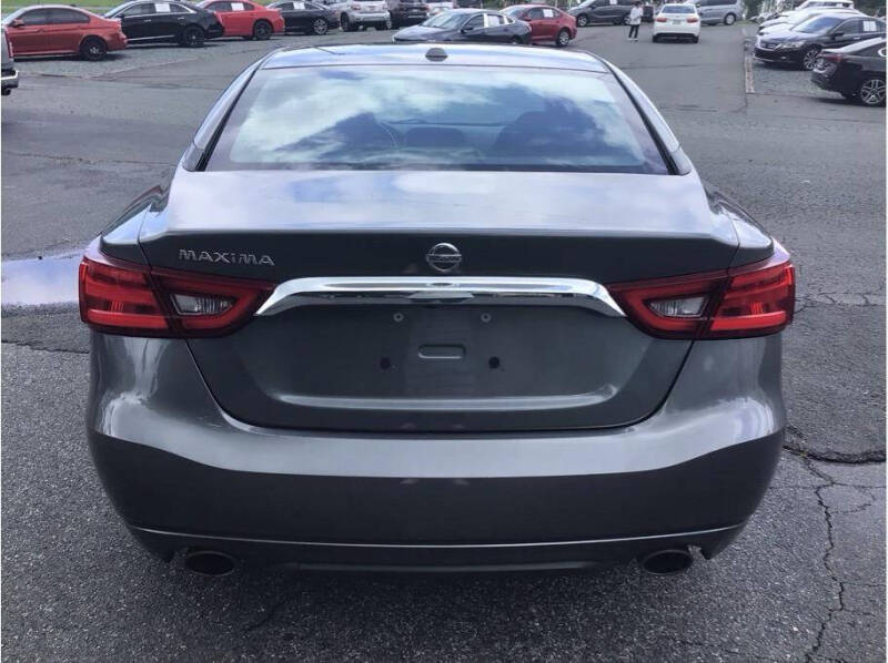 2018 Nissan Maxima