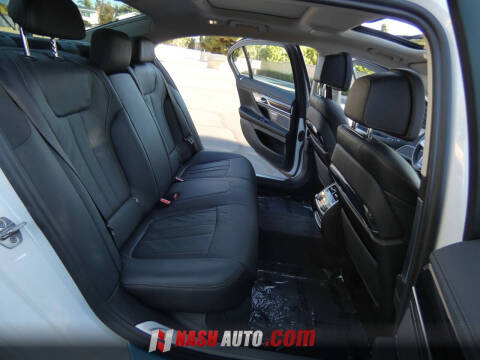 2022 BMW 7 Series 745e xDrive