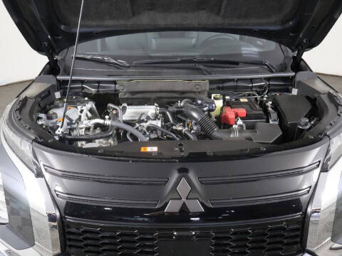 2026 Mitsubishi Outlander LE
