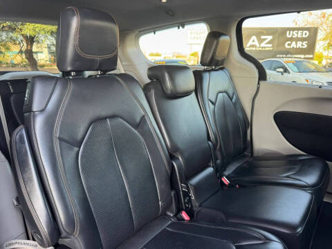 2017 Chrysler Pacifica Touring-L Plus
