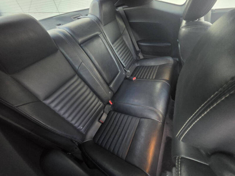 2009 Dodge Challenger SE