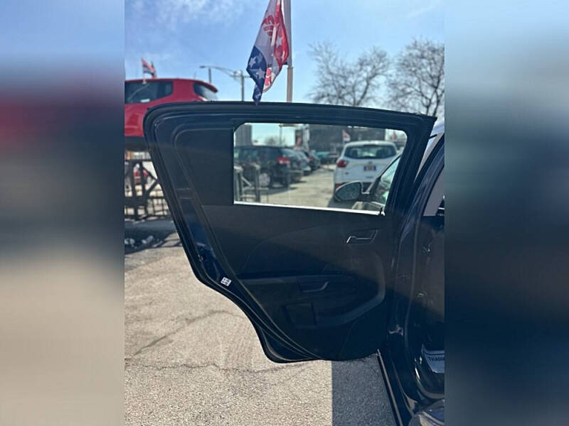 2016 Chevrolet Sonic LT Auto