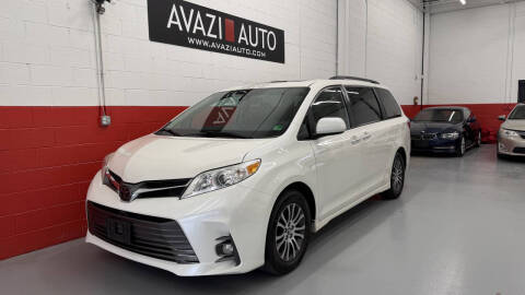 2020 Toyota Sienna XLE 8-Passenger