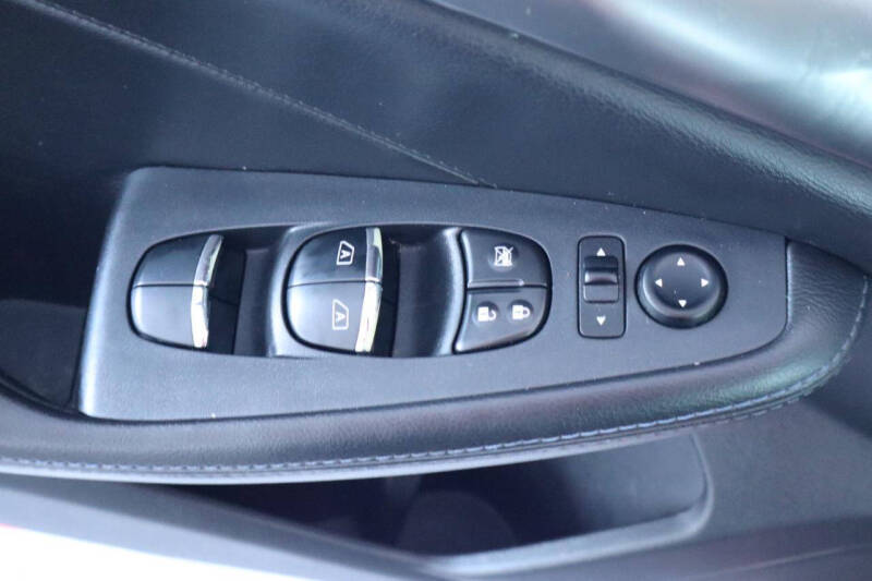 2017 Nissan Maxima