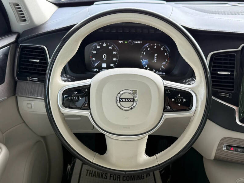 2022 Volvo XC90 T6 Inscription 7-Passenger