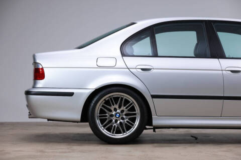 2002 BMW M5