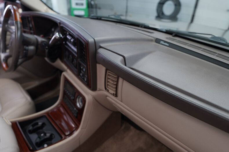 2002 Cadillac Escalade