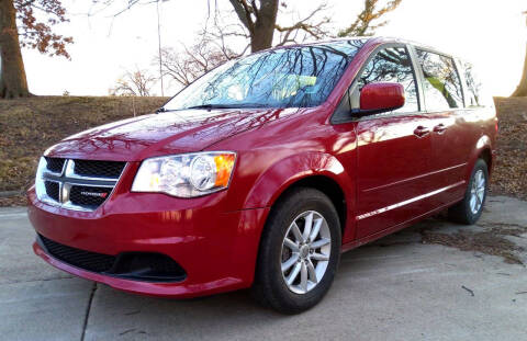 2014 Dodge Grand Caravan for sale at Crispin Auto Sales in Urbana IL