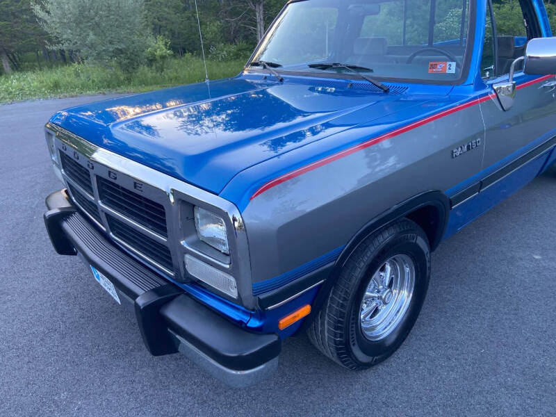 1992 Dodge RAM 150 LE