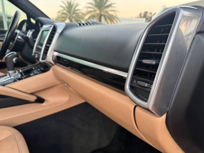 2016 Porsche Cayenne