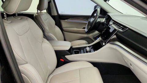 2022 Jeep Grand Cherokee L Overland