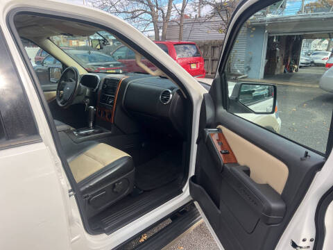 2008 Ford Explorer Eddie Bauer