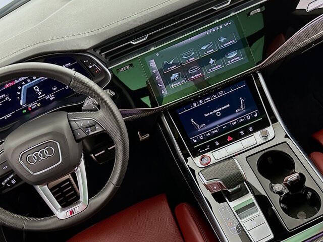 2023 Audi SQ8 4.0T quattro Premium Plus