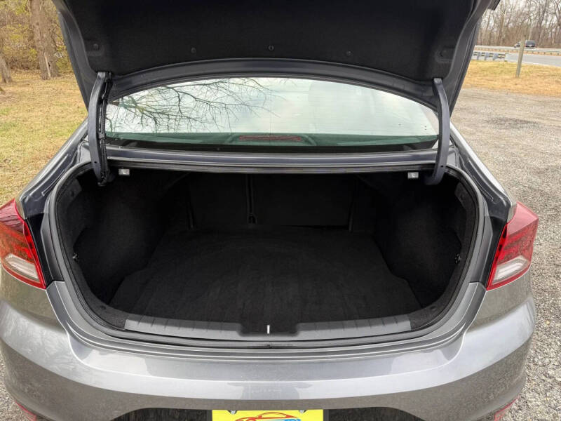 2019 Hyundai Elantra