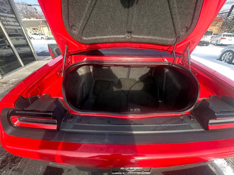 2015 Dodge Challenger SXT