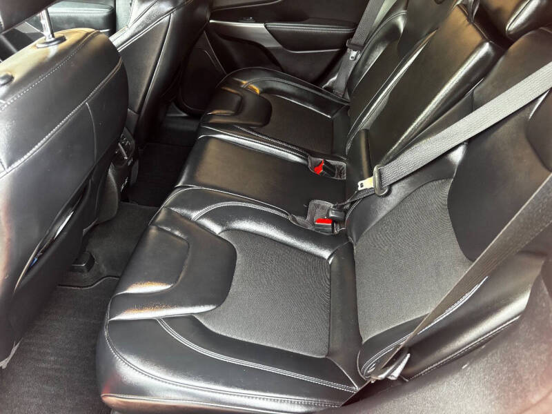 2021 Jeep Cherokee Latitude Plus