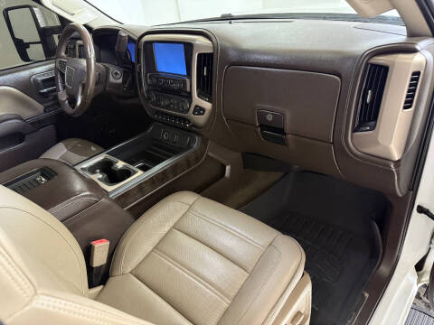 2016 GMC Sierra 2500HD Denali