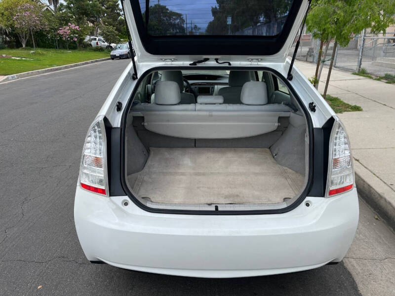 2010 Toyota Prius III