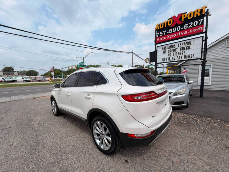 2017 Lincoln MKC Select