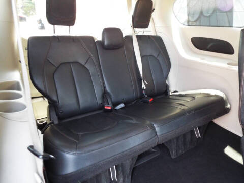 2020 Chrysler Pacifica Touring L