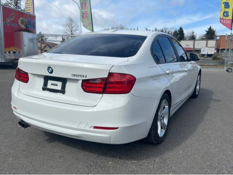 2013 BMW 3 Series 328i