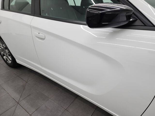 2017 Dodge Charger SXT