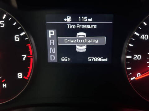 2017 Kia Cadenza Premium