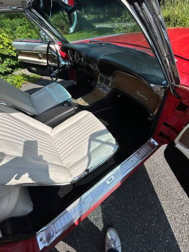 1963 Ford Thunderbird