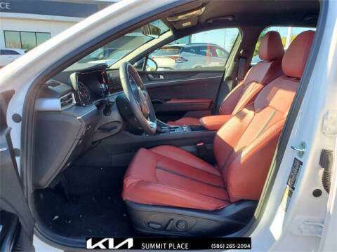 2023 Kia K5