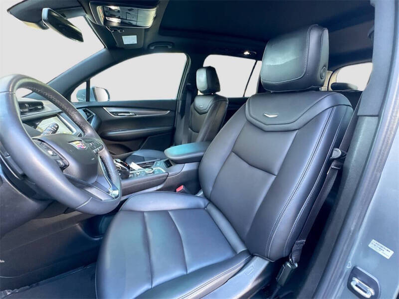 2023 Cadillac XT6 Luxury