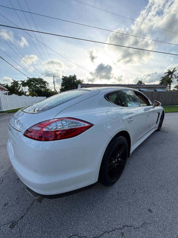2012 Porsche Panamera 4