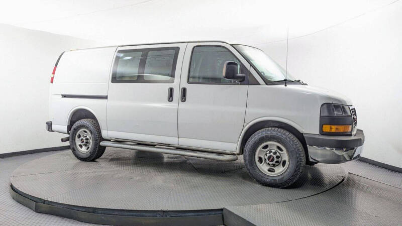 2018 GMC Savana 2500