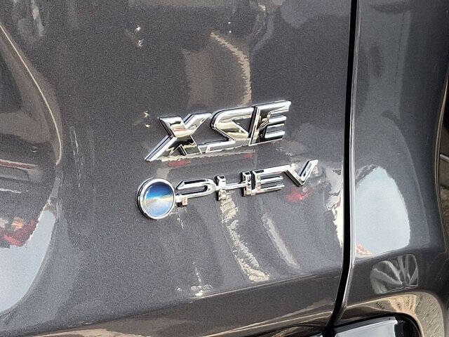 2025 Toyota RAV4 Plug-in Hybrid XSE