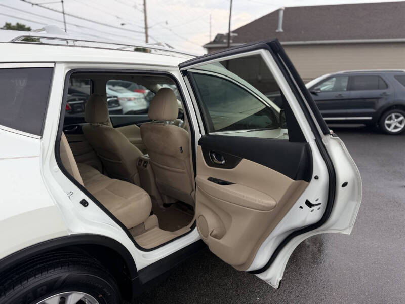 2015 Nissan Rogue SV