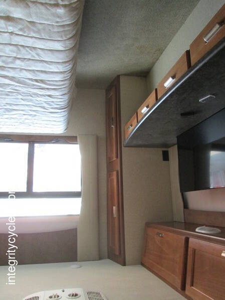 2020 Lance Camper 2465